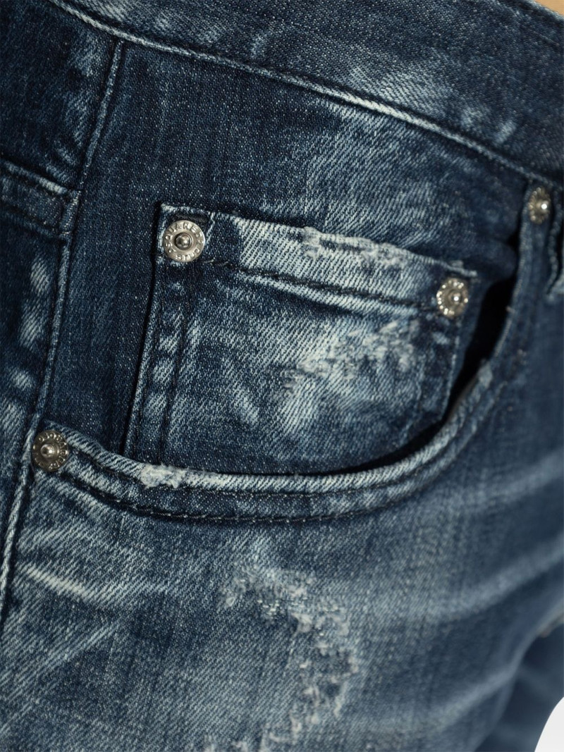 whiskering-effect skinny jeans 5