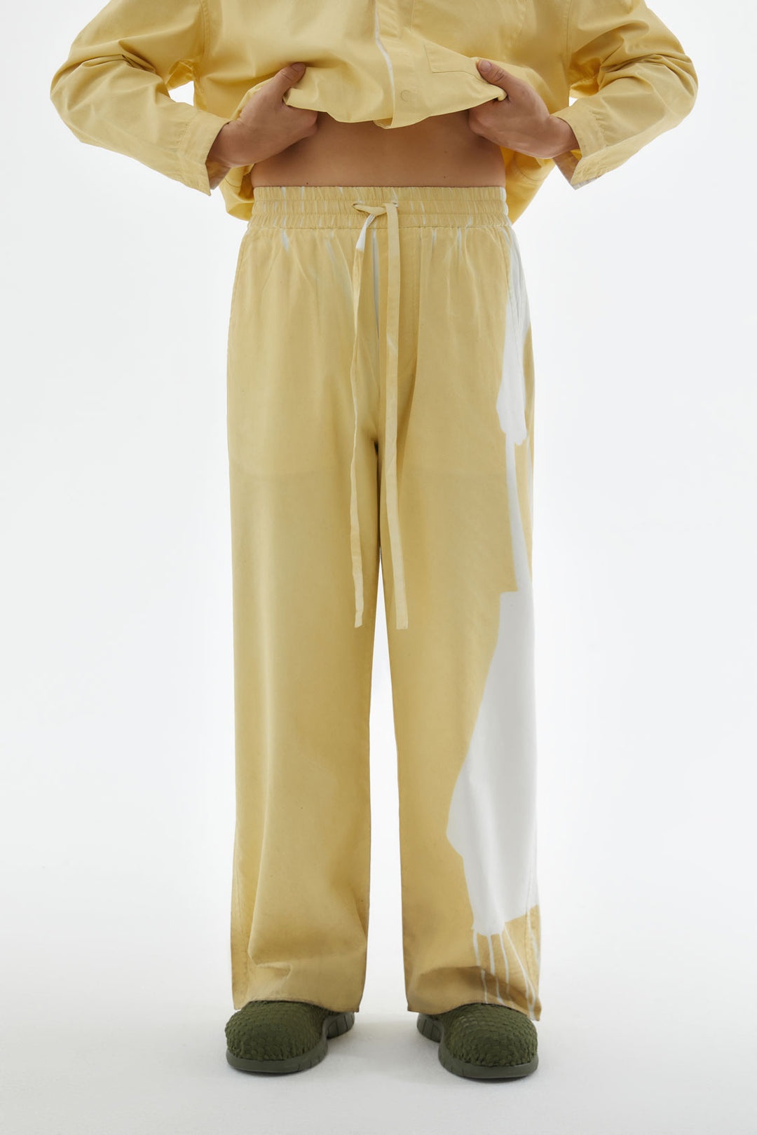 HAND SPRAYED LIGHT YELLOW ELASTIC PANTS - 1