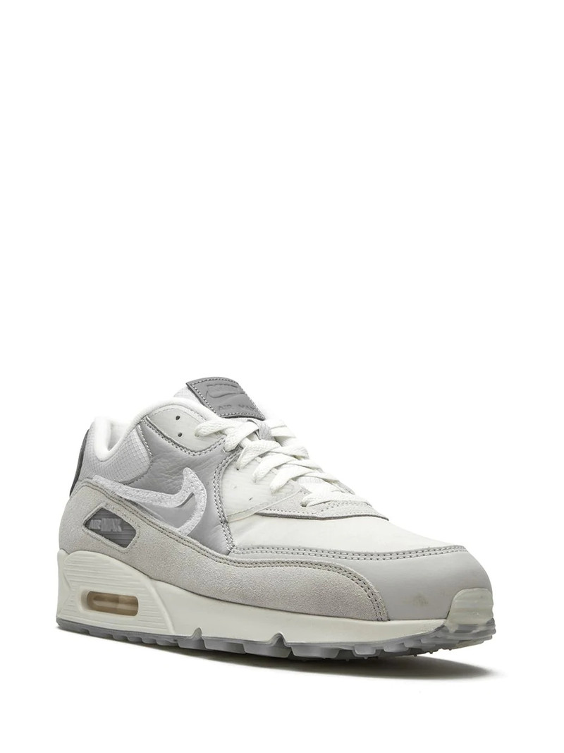 Nike Air Max 90 sneakers outlook