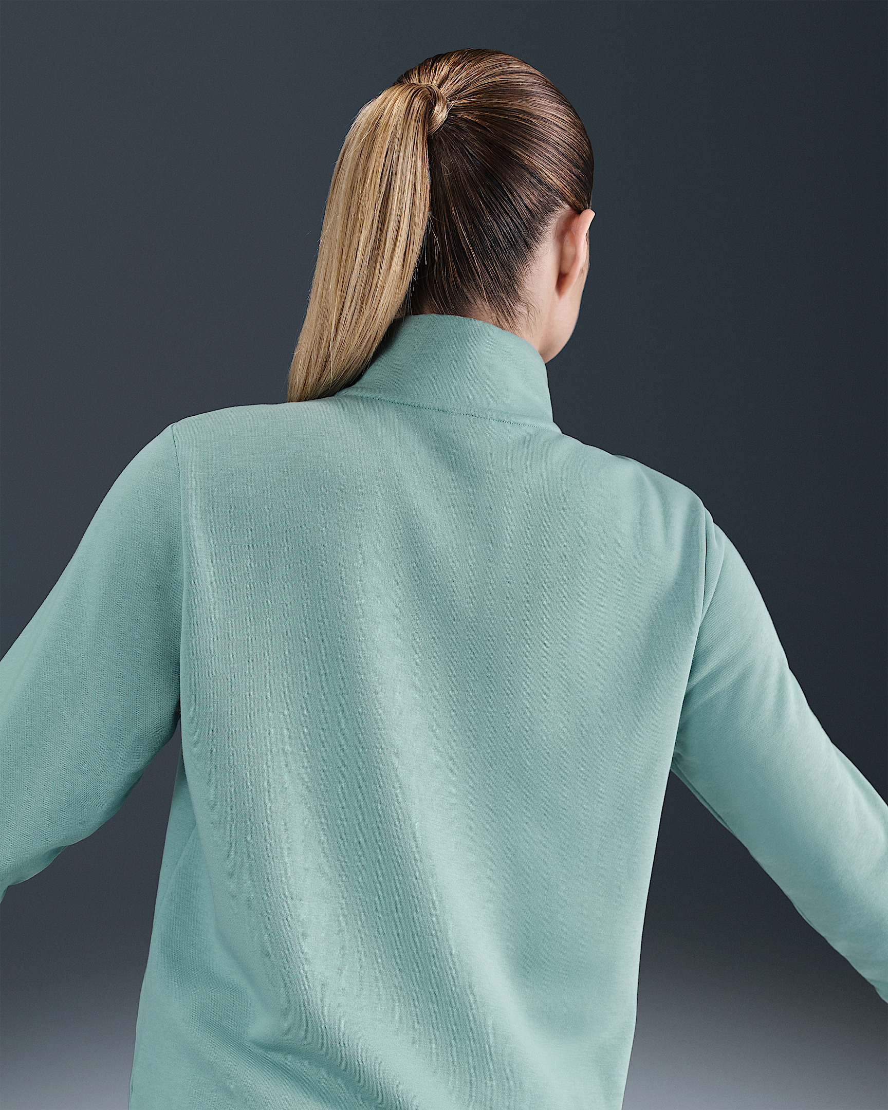 Nike Sportswear Club Fleece Women's 1/2-Zip Sweatshirt - 2