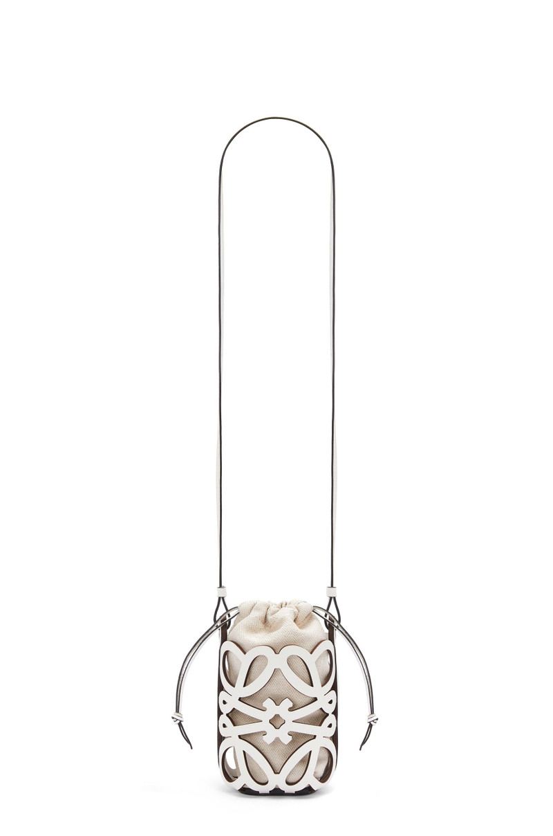 Anagram cut-out pocket in classic calfskin and canvas 3