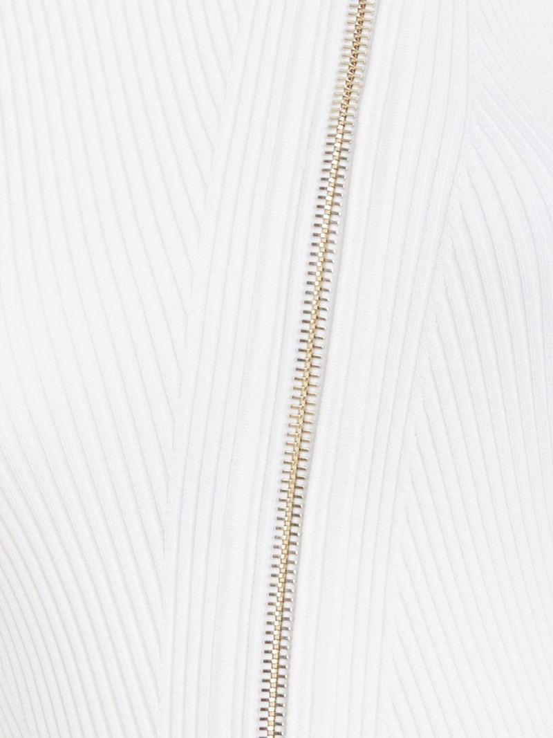 zip-detailing vest 3