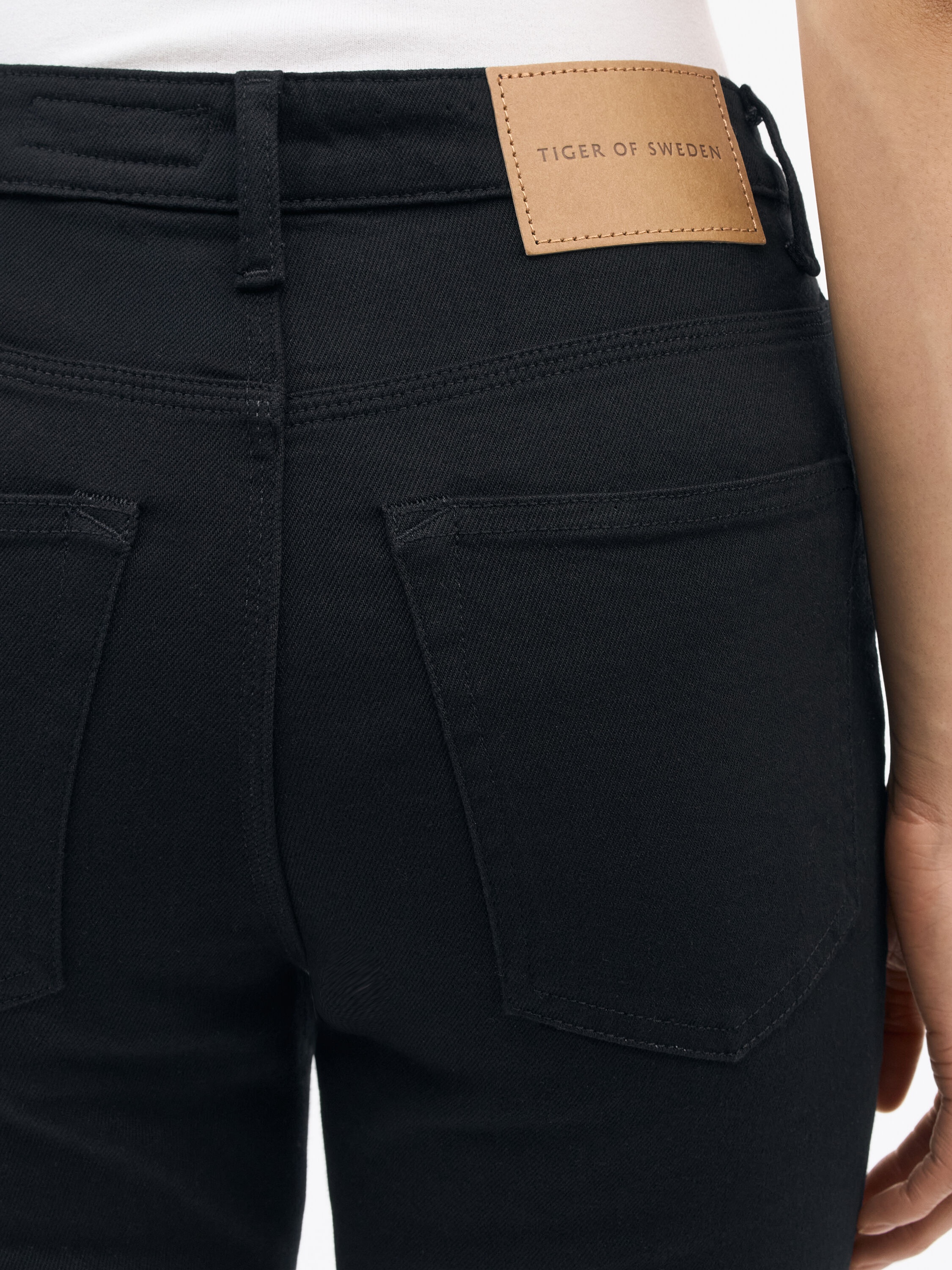 Maggie Slim-straight Jeans - 6