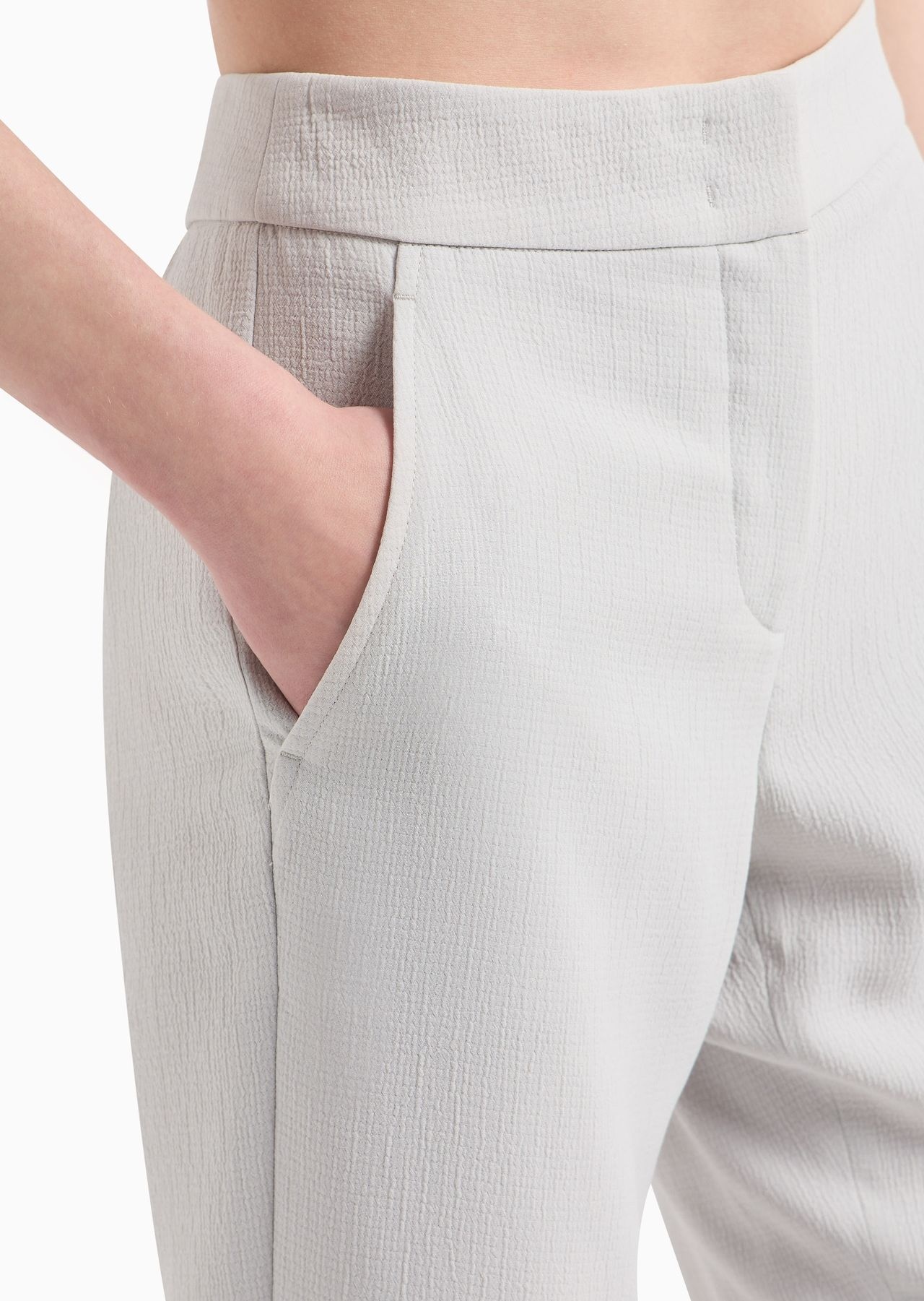 Technical seersucker trousers with darts - 5