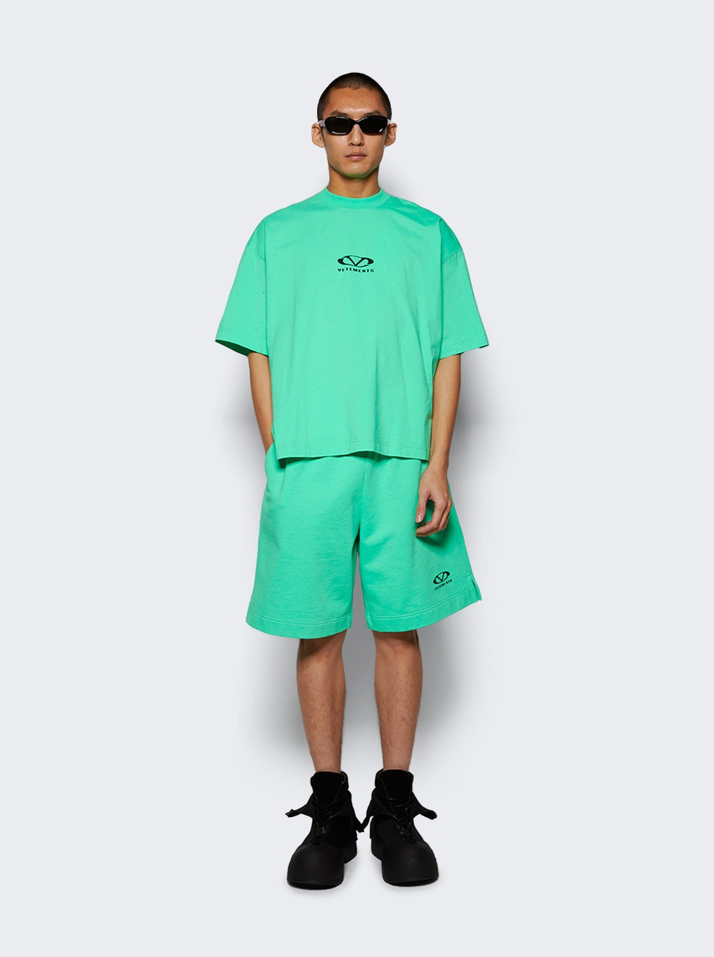 Oval Logo Shorts Neon Green - 2