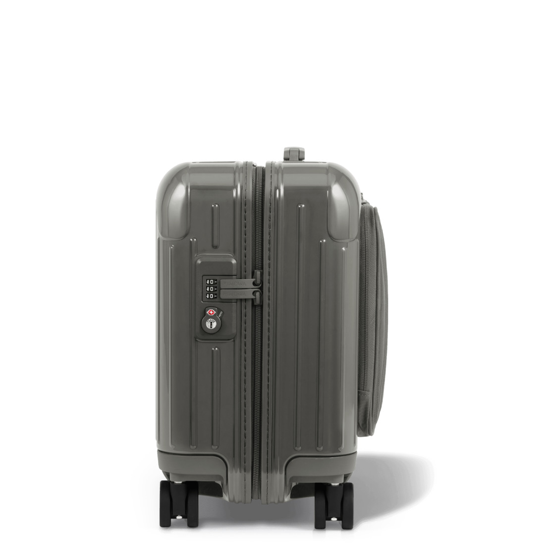 RIMOWA Essential Sleeve Compact | REVERSIBLE