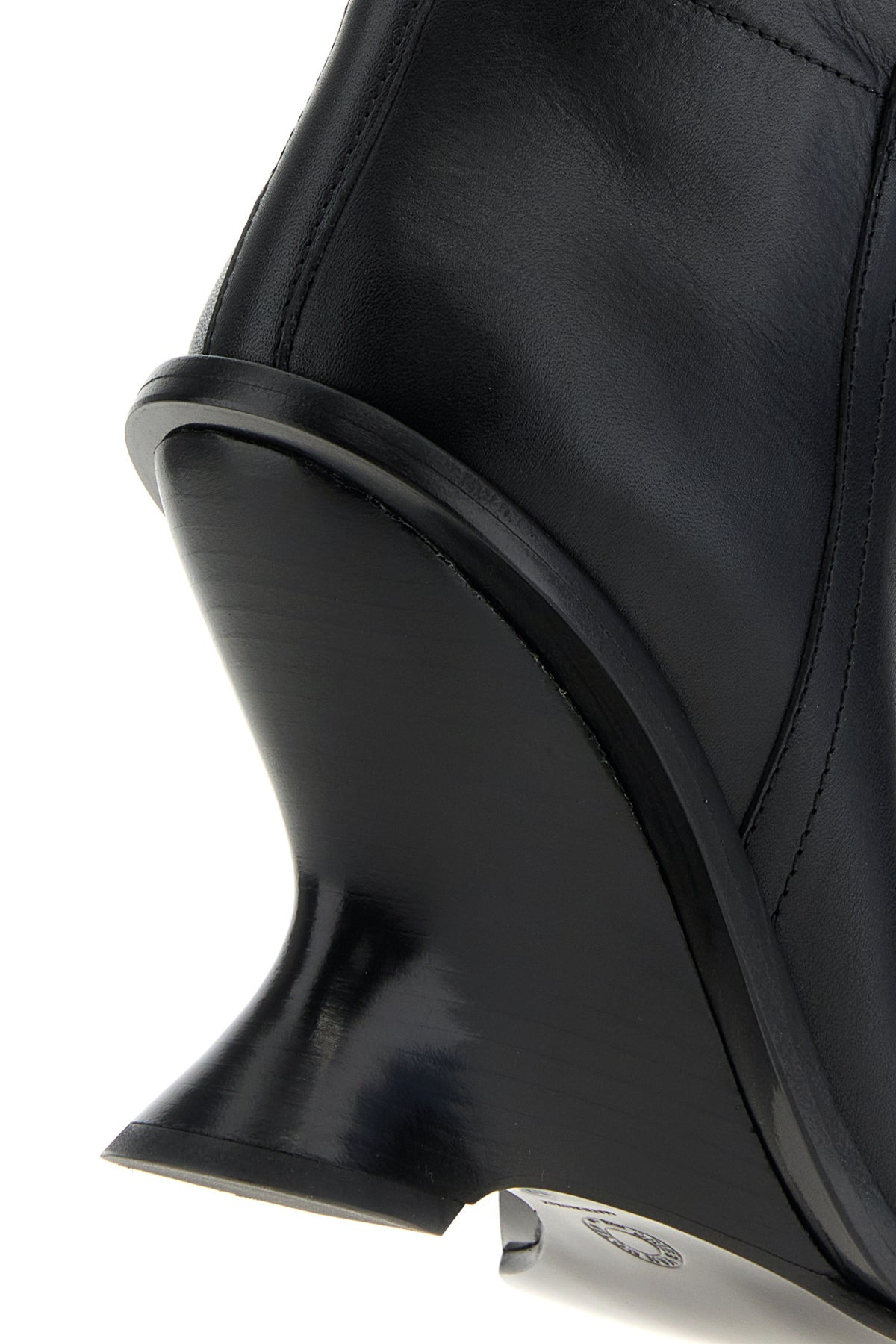 Black leather boots - 4