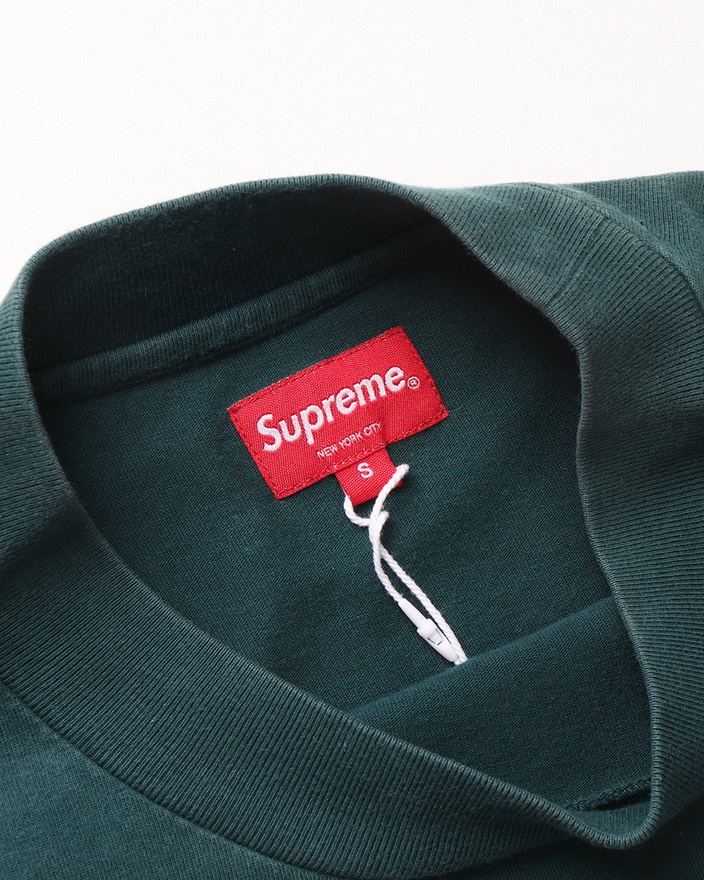 Supreme - 6
