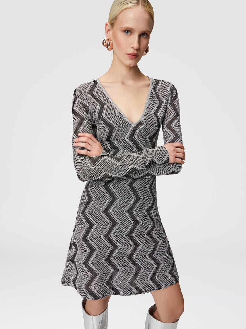 V-neck dress in lamé zig zag viscose 4