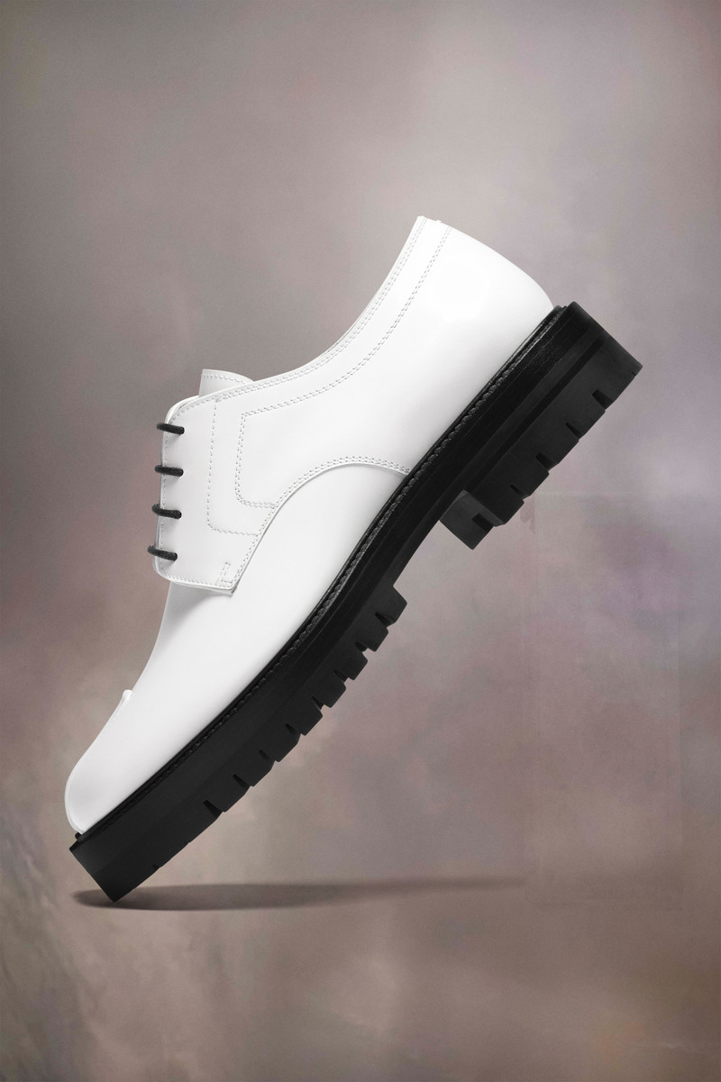 Maison Margiela Tabi lace-ups outlook