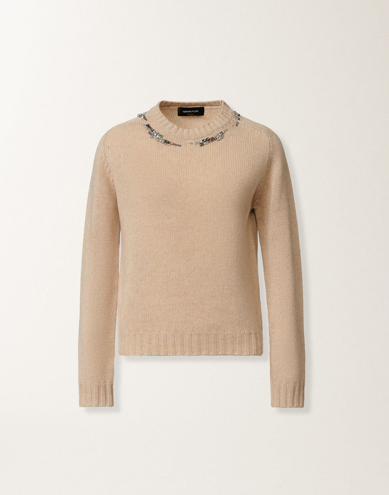 Platinum sweater with embroidery 1