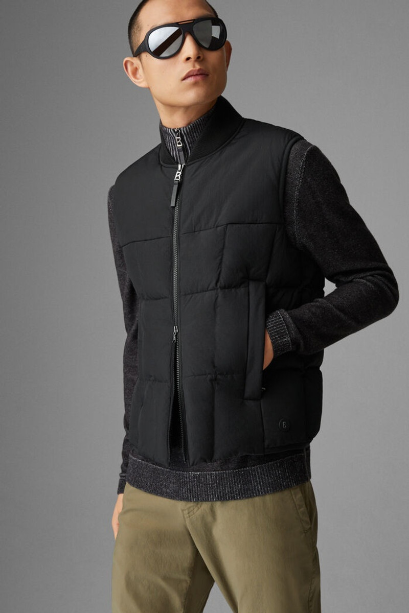 Cliff Quilted waistcoat in Black 2