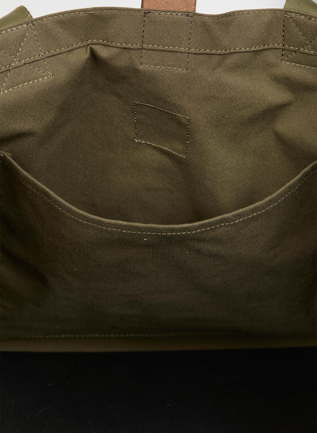 Nigel Cabourn Bucket Bag Halftex Peat Label in Dark Green
