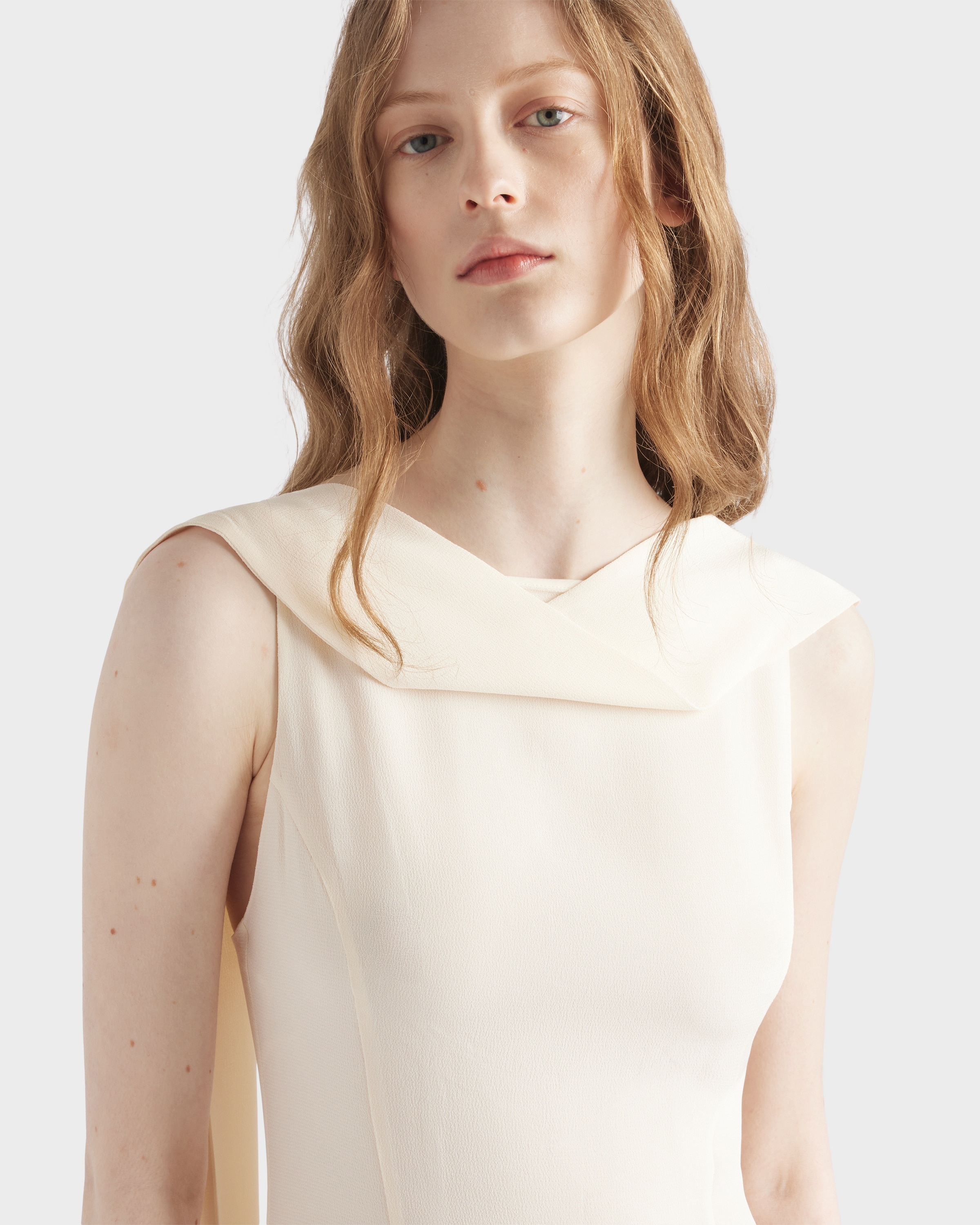 Asymmetrical satin crepe dress - 4