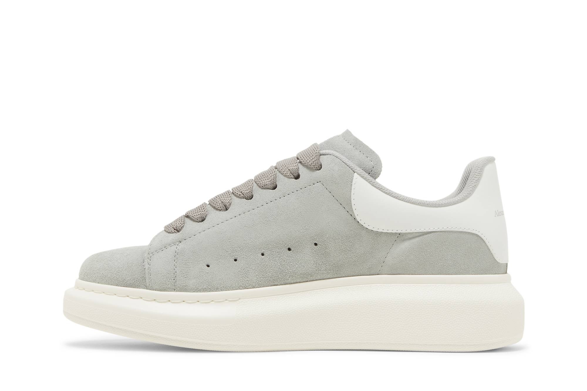 Alexander McQueen Wmns Oversized Sneaker 'Dove Grey' - 3