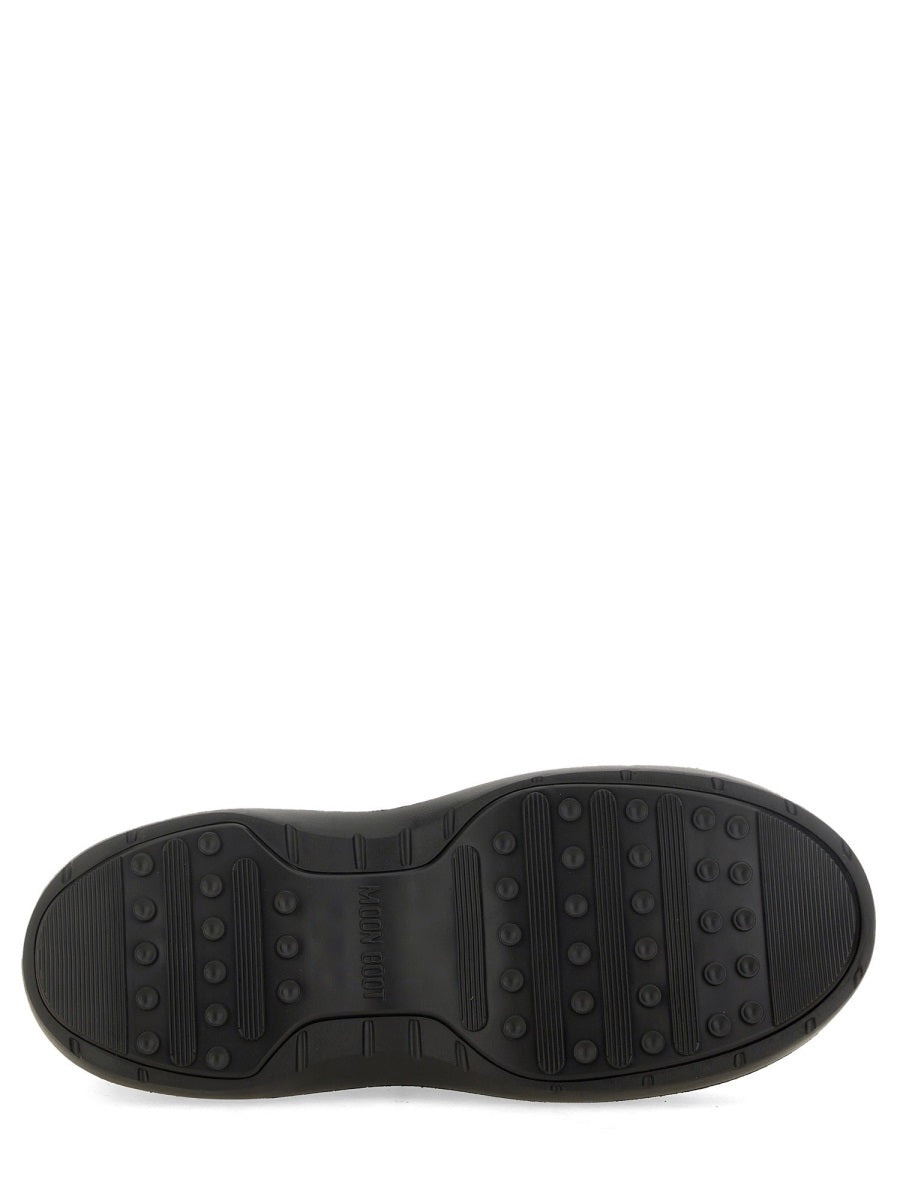"Moon" Boot - 6