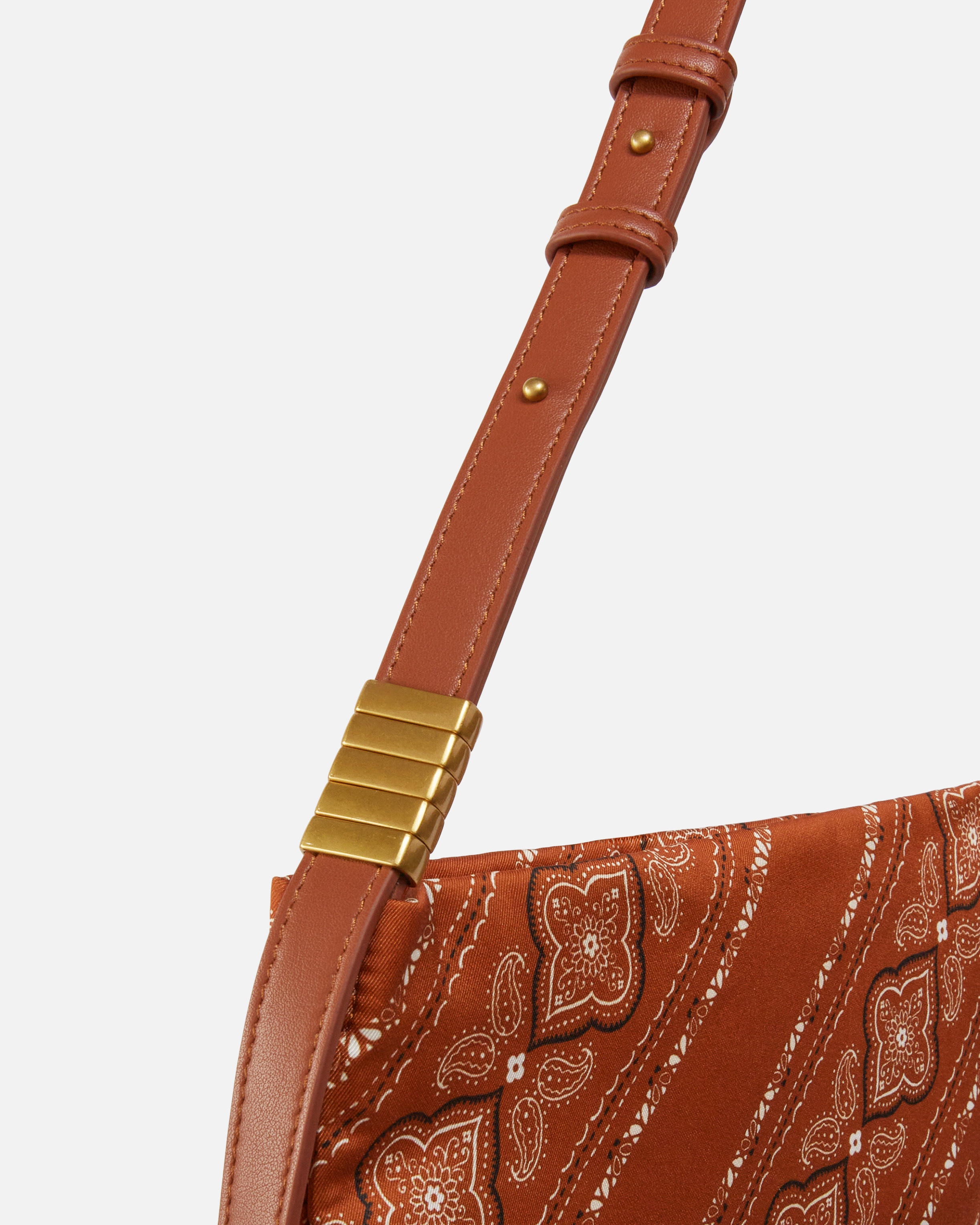 MEDIUM SIZE SCARF SHOULDER BAG IN BANDANA PRINT FABRIC - 3