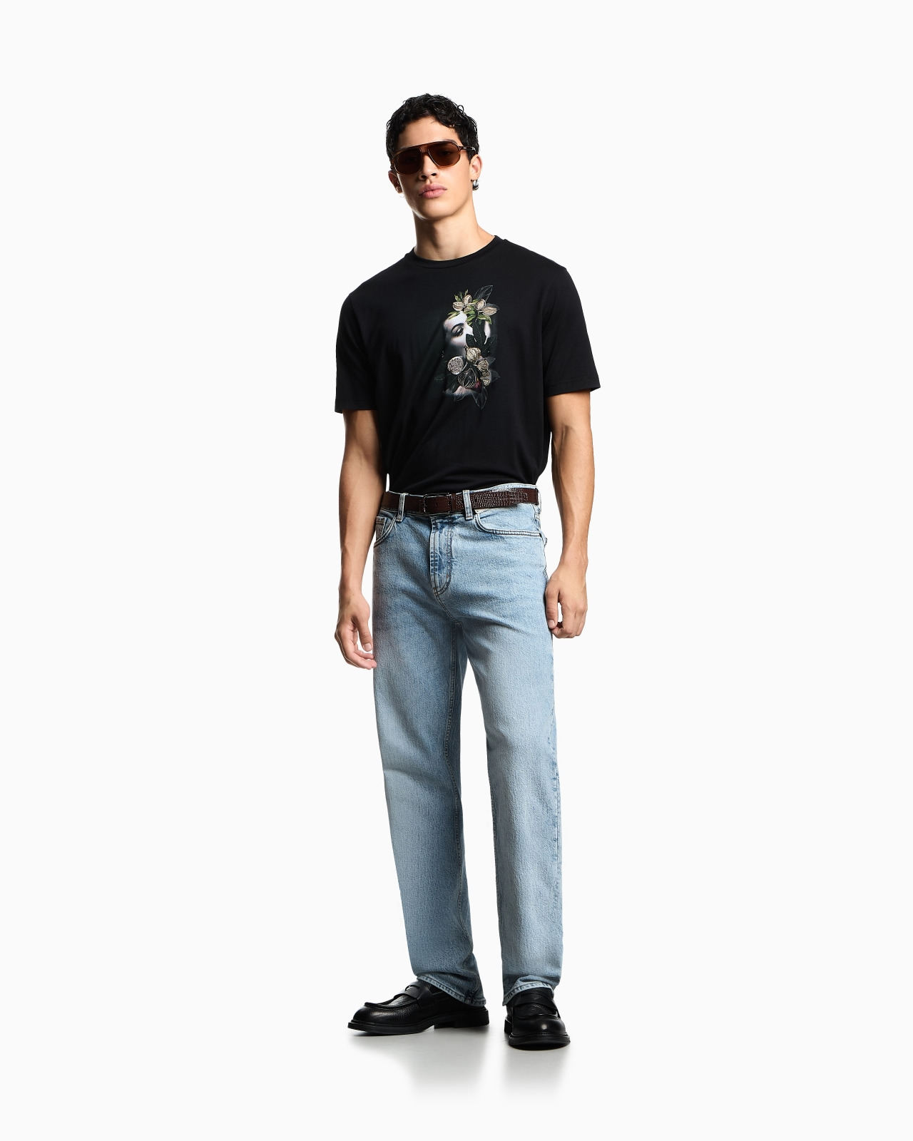J76 STRAIGHT-FIT JEANS IN A VINTAGE-EFFECT WASHED DENIM - 2