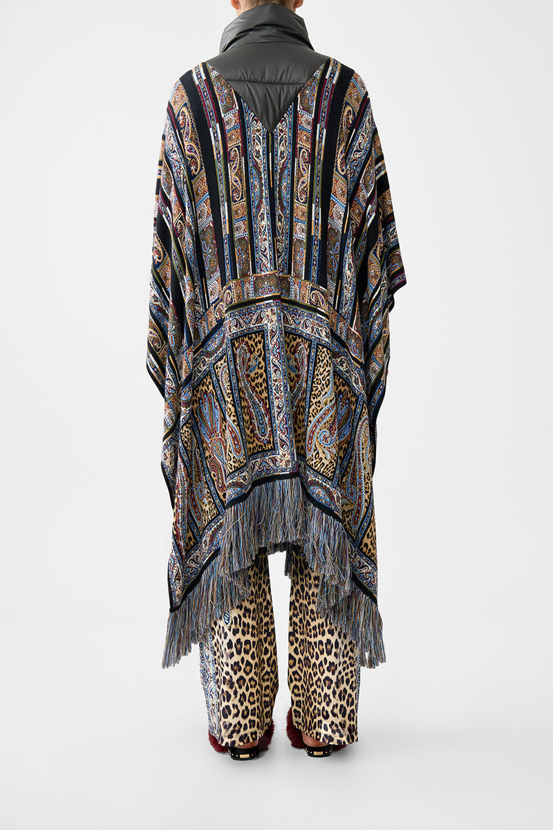 QUILTED COLLAR KNIT PONCHO 3