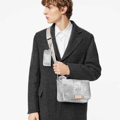 Louis Vuitton Trio Messenger outlook