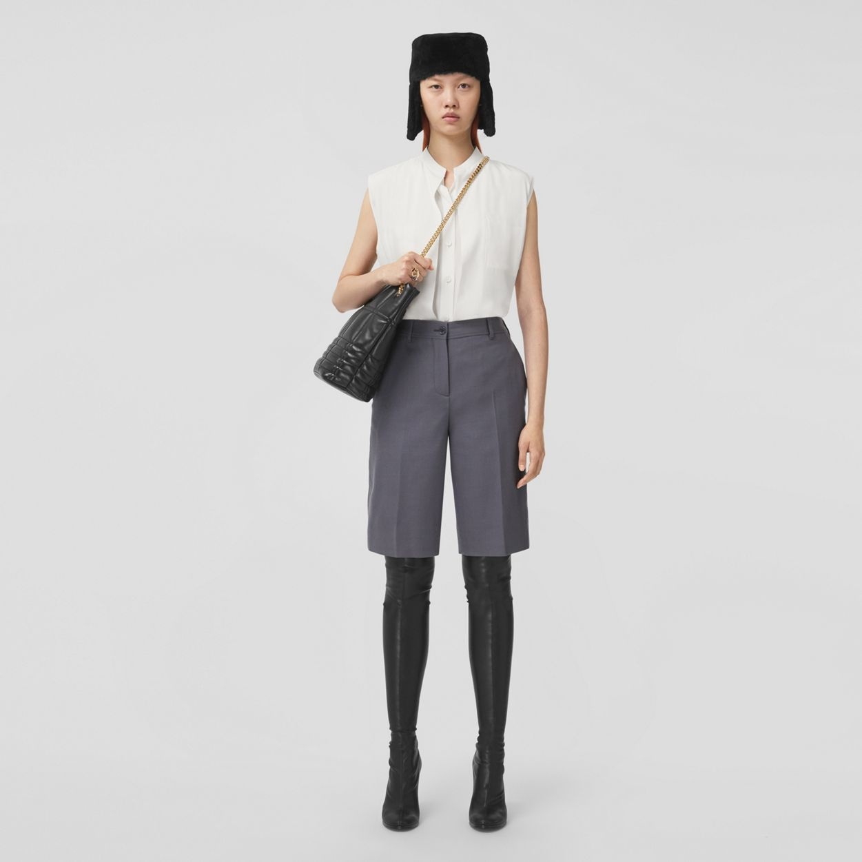 Logo Detail Sleeveless Silk Crepe de Chine Shirt - 2