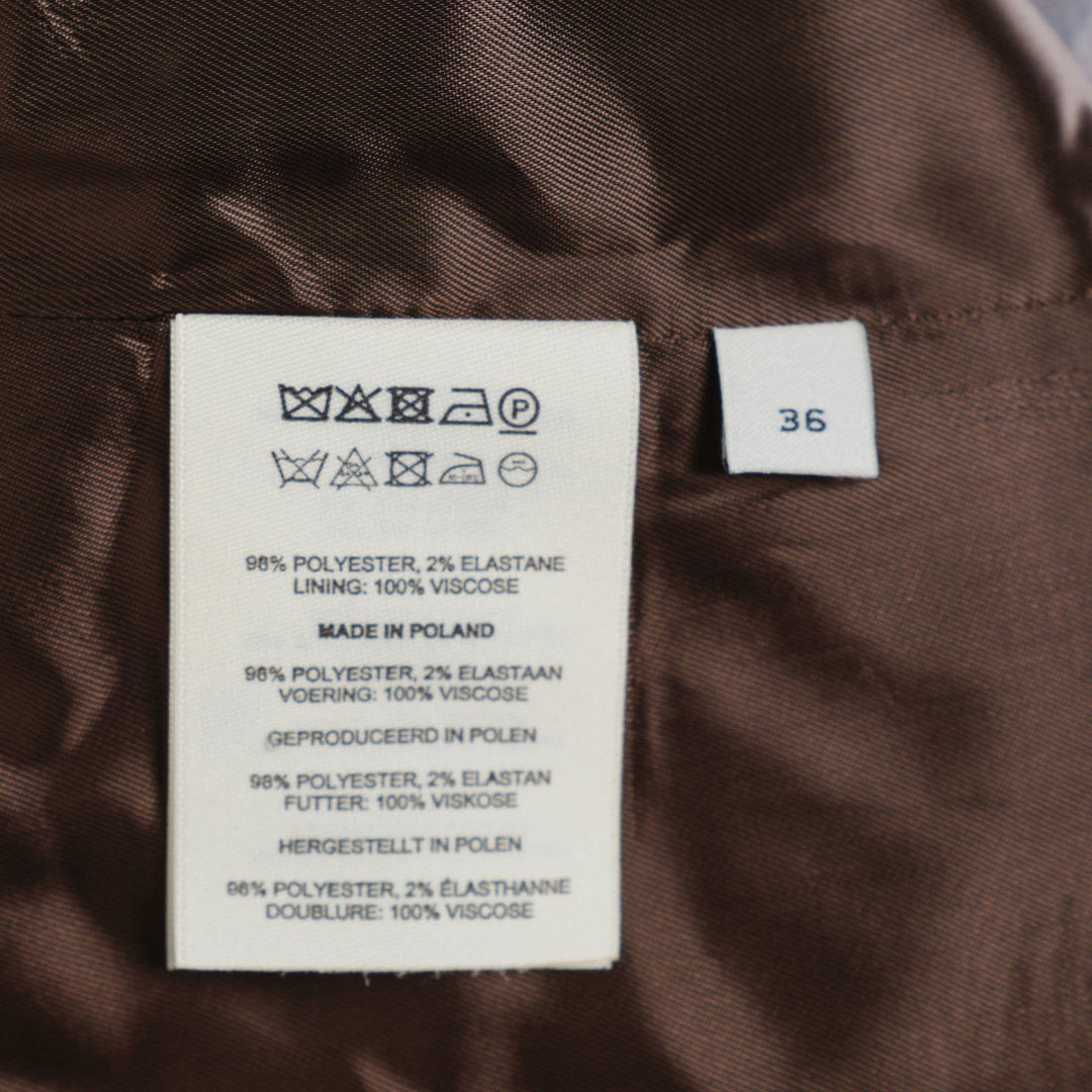 Fitted Dress With Knot Detail - 3