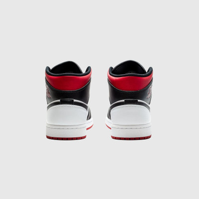 Jordan AIR JORDAN 1 MID "GYM RED 2.0" outlook