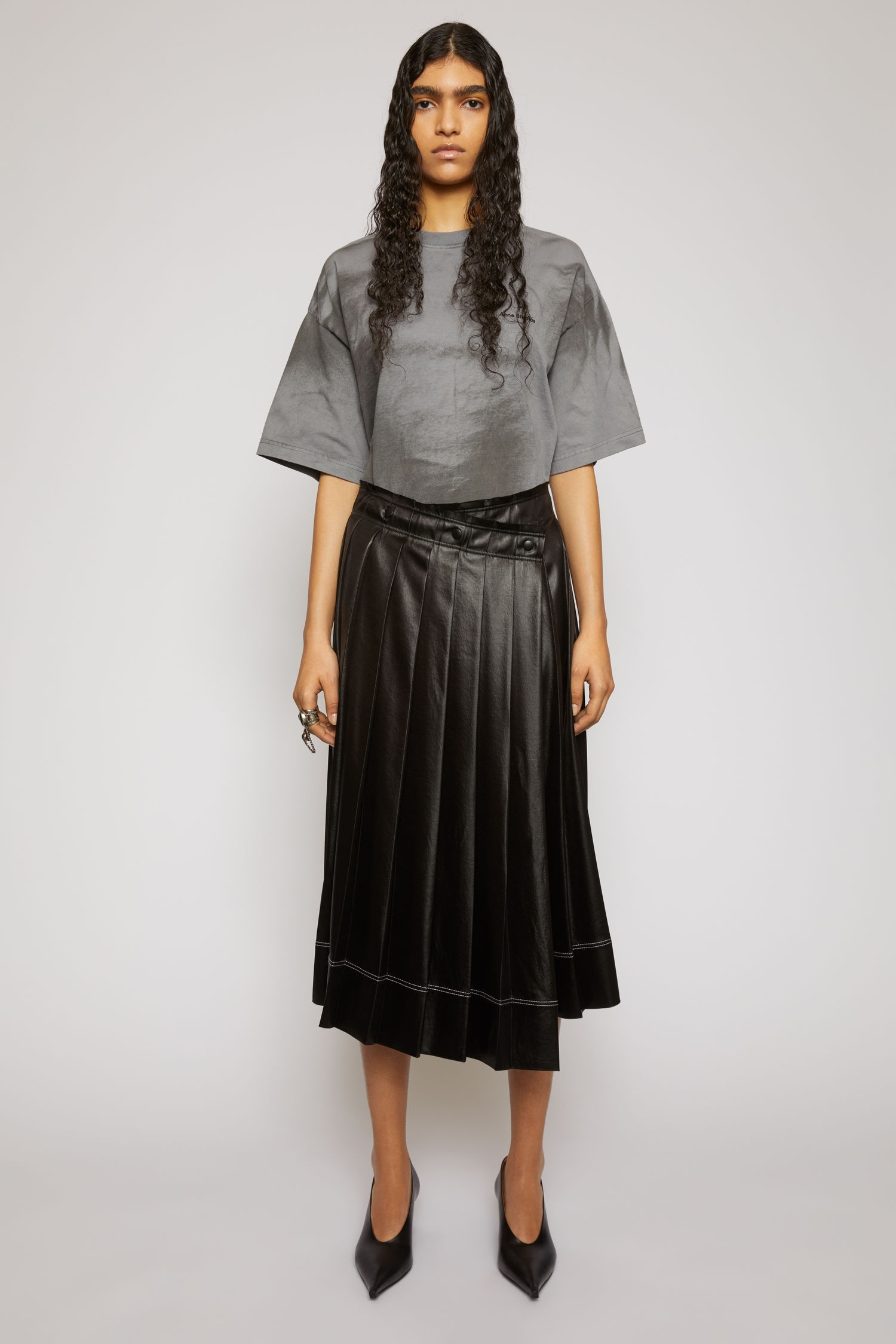 Satin pleated skirt black - 2