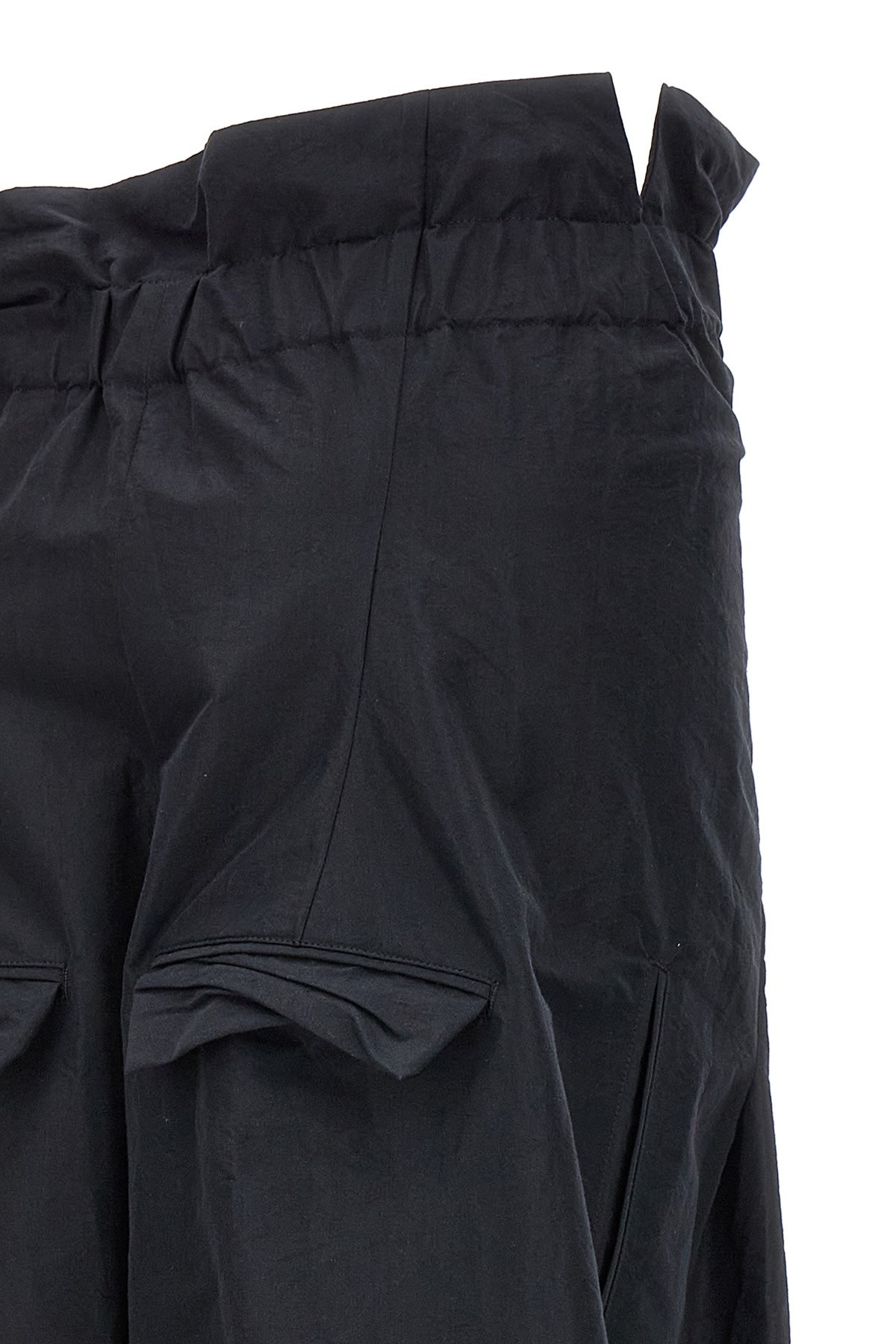 パンツ ISSEY MIYAKE SS24 'Enfold' trousers (IM46FI557 15) BASICS – ISSEY MIYAKE ONLINE STORE