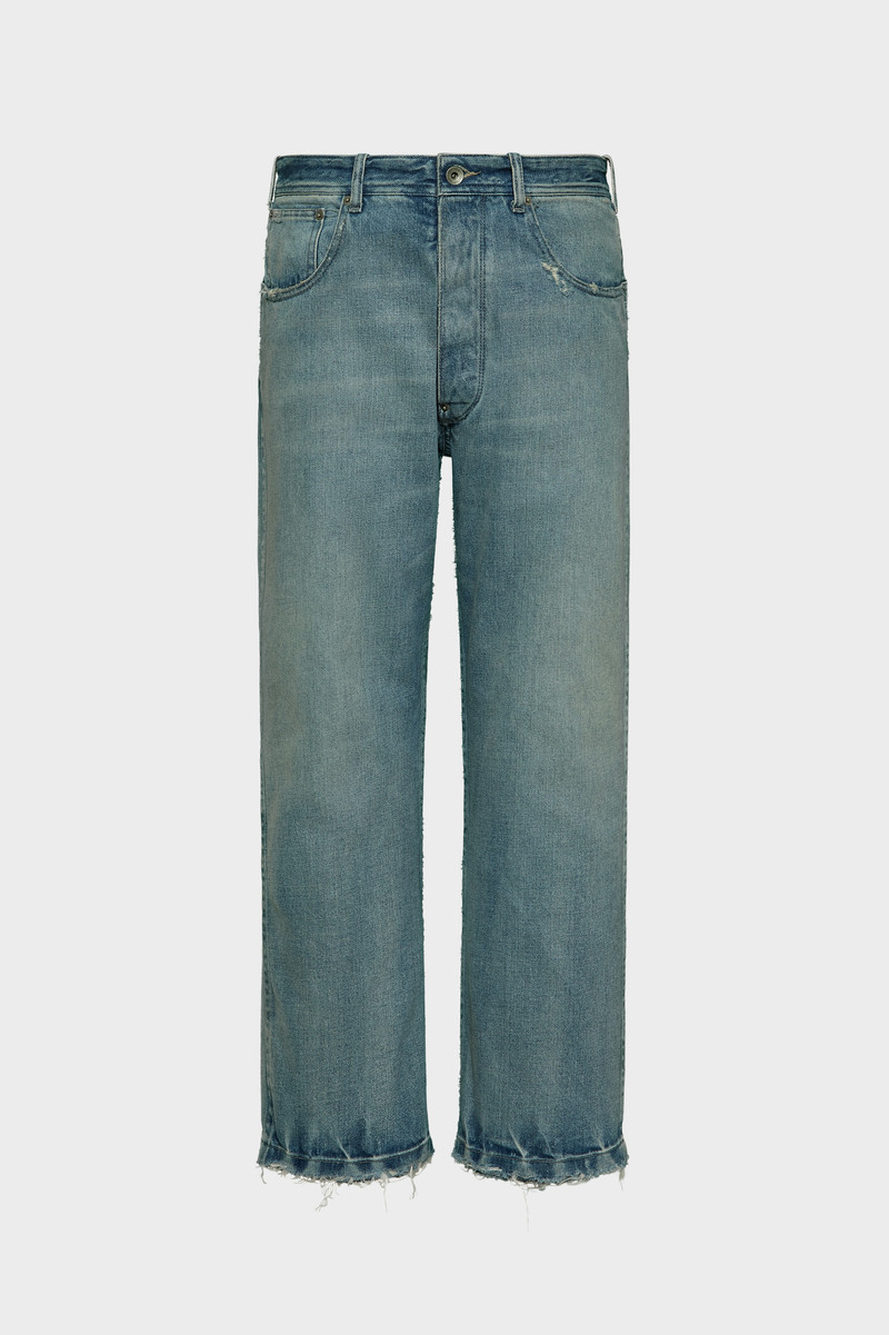 Distressed jeans 1