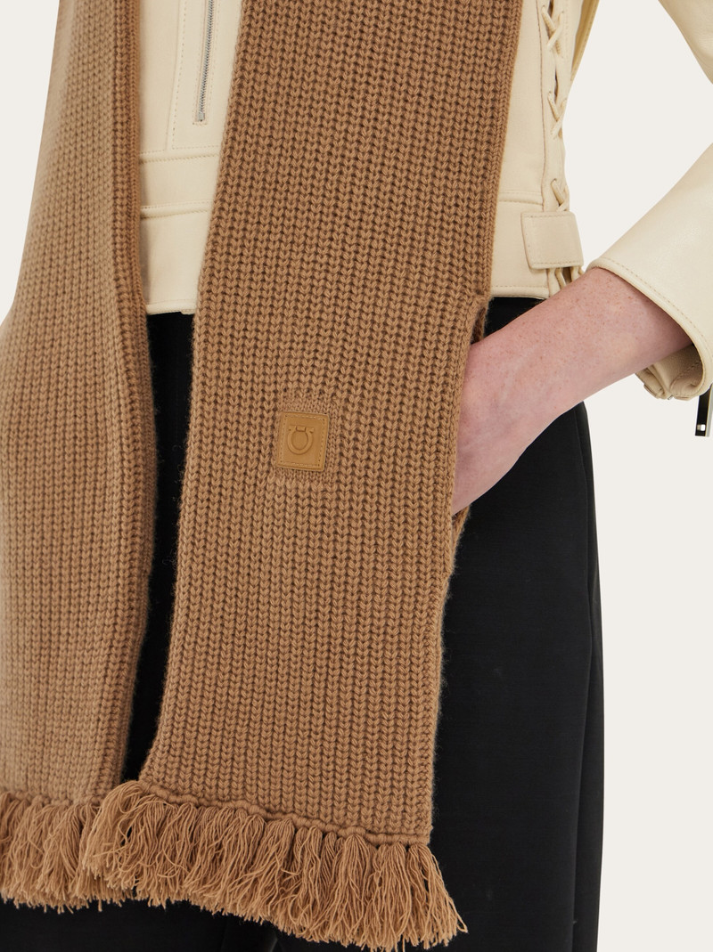 Knitted hood with scarf 5