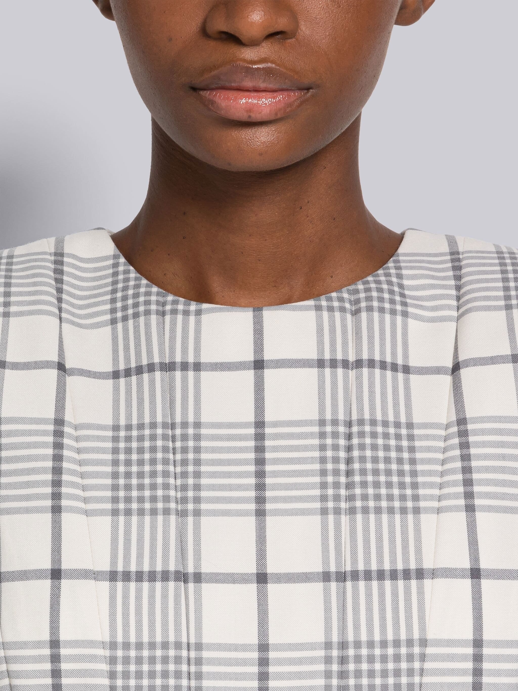 Hairline Check Suiting Narrow Pleated Dress - 5