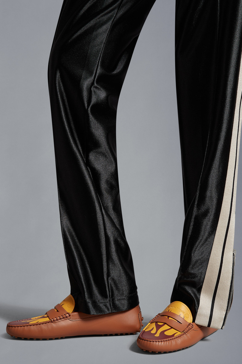 Moncler Gommino Leather Loafers outlook