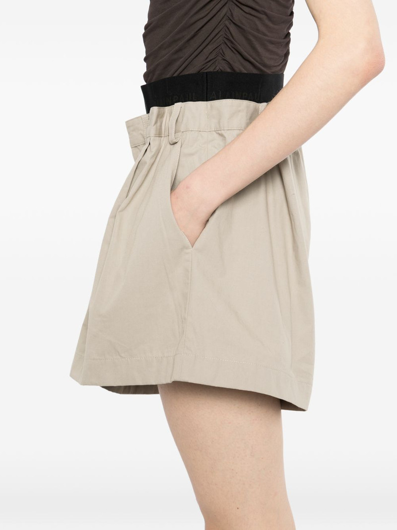 hanging worwear shorts 5