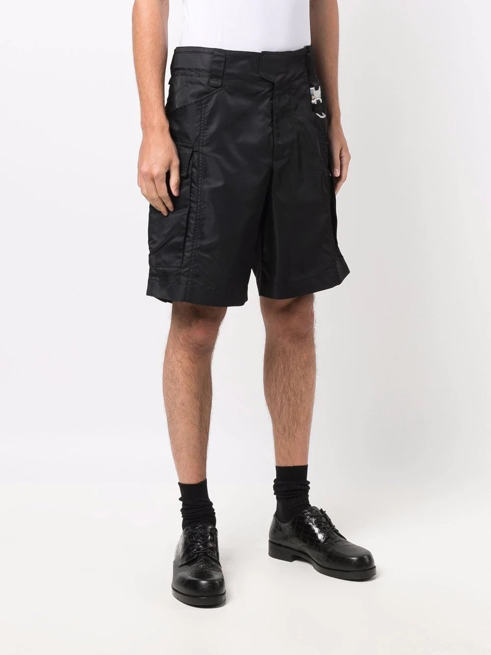 buckle-detail cargo shorts - 5