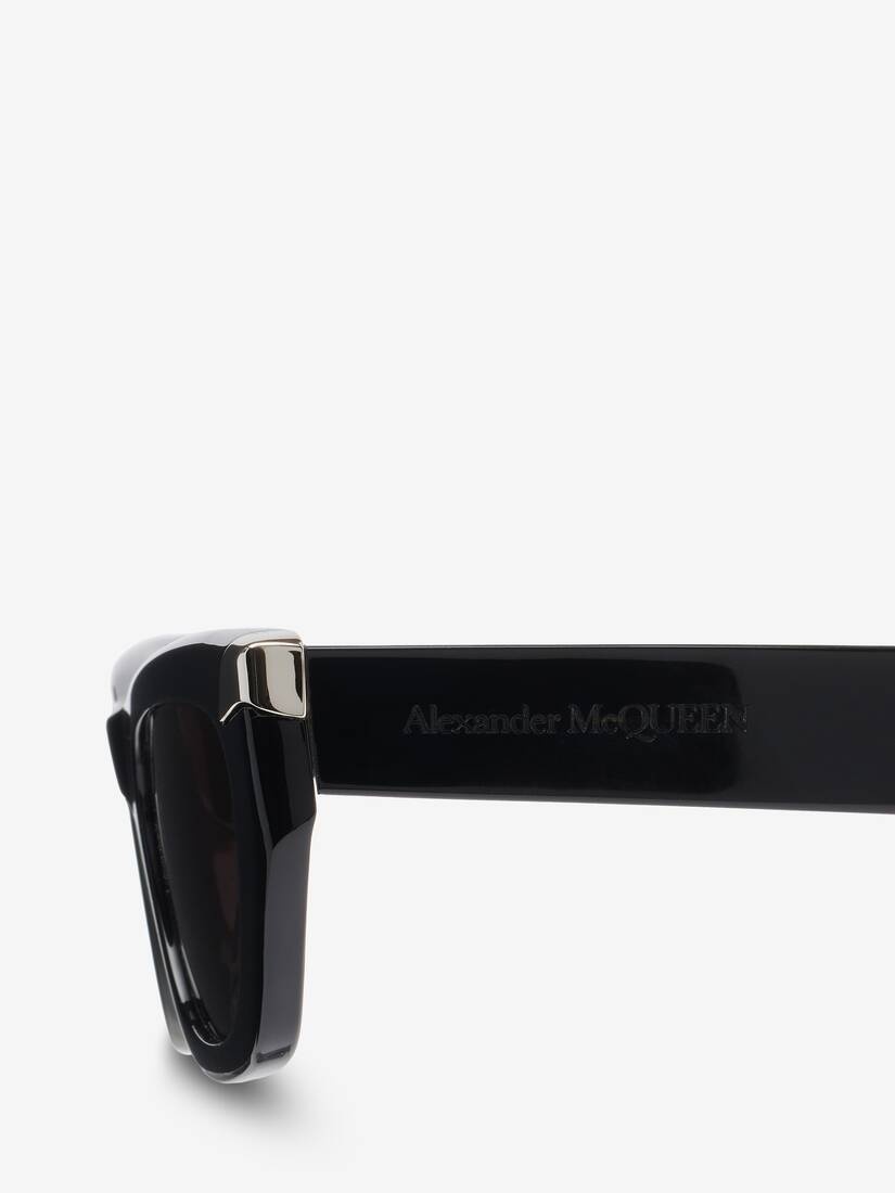 Women's Punk Rivet Geometric Sunglasses in Black/smoke - 4