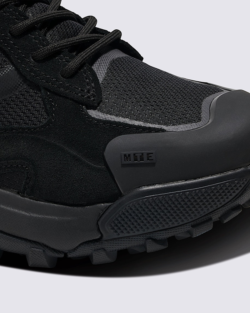 Crestline GORE-TEX Shoe 7