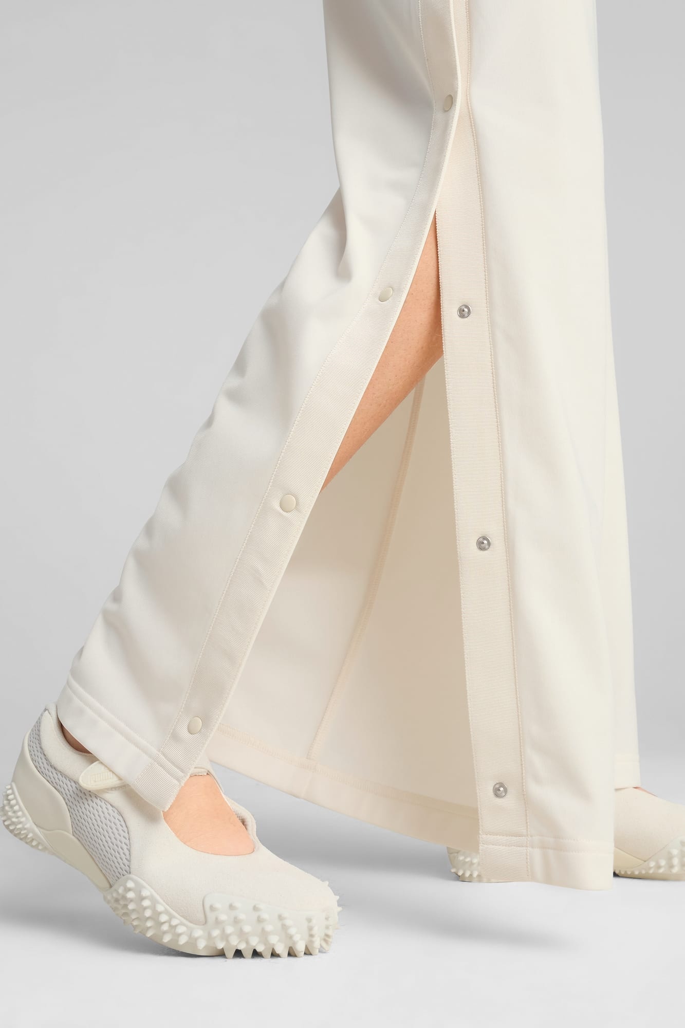 Wardrobe Essentials Women's Low Rise Popper Pants - 4