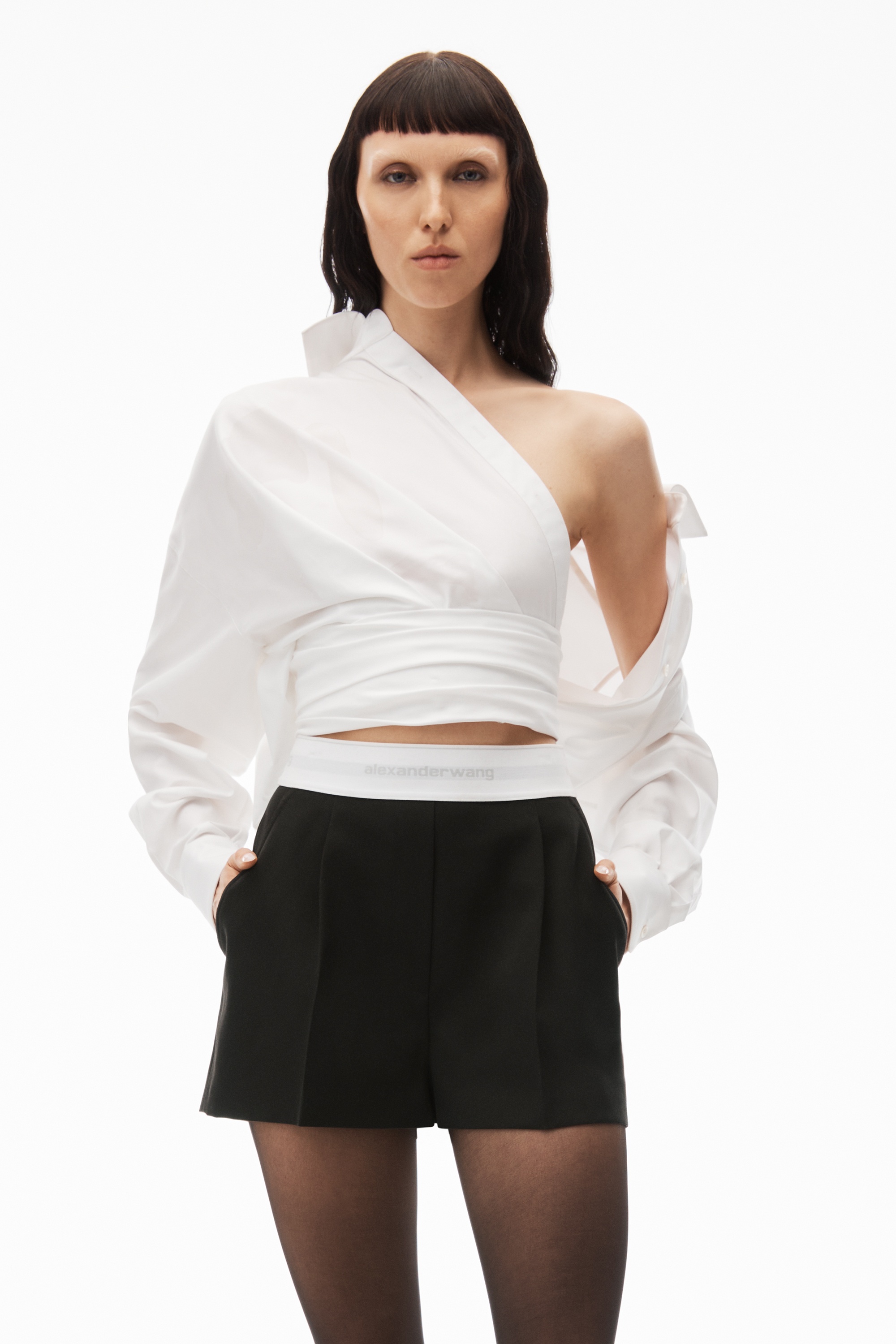 PLEATED SHORTS IN WOOL TAILORING - 6