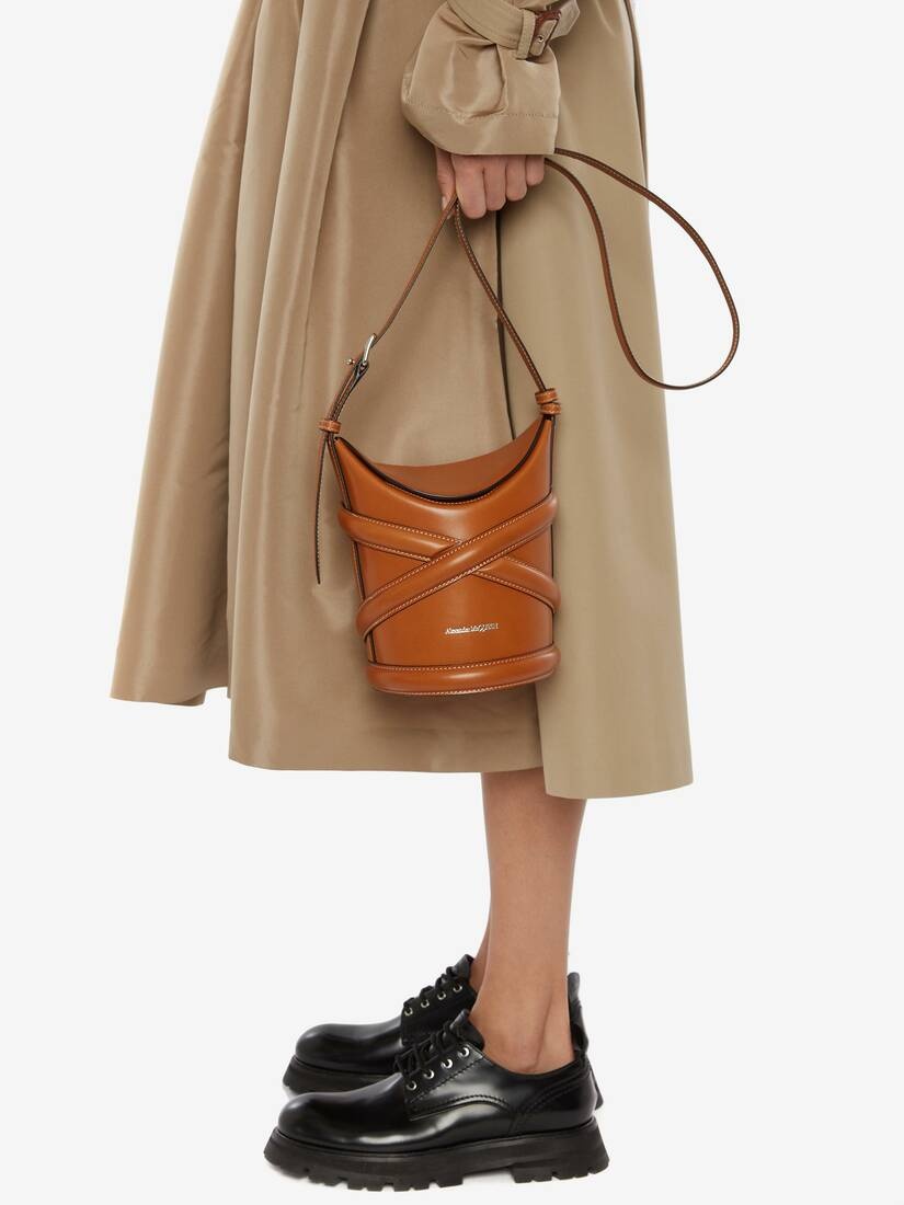 The Curve in Tan - 6