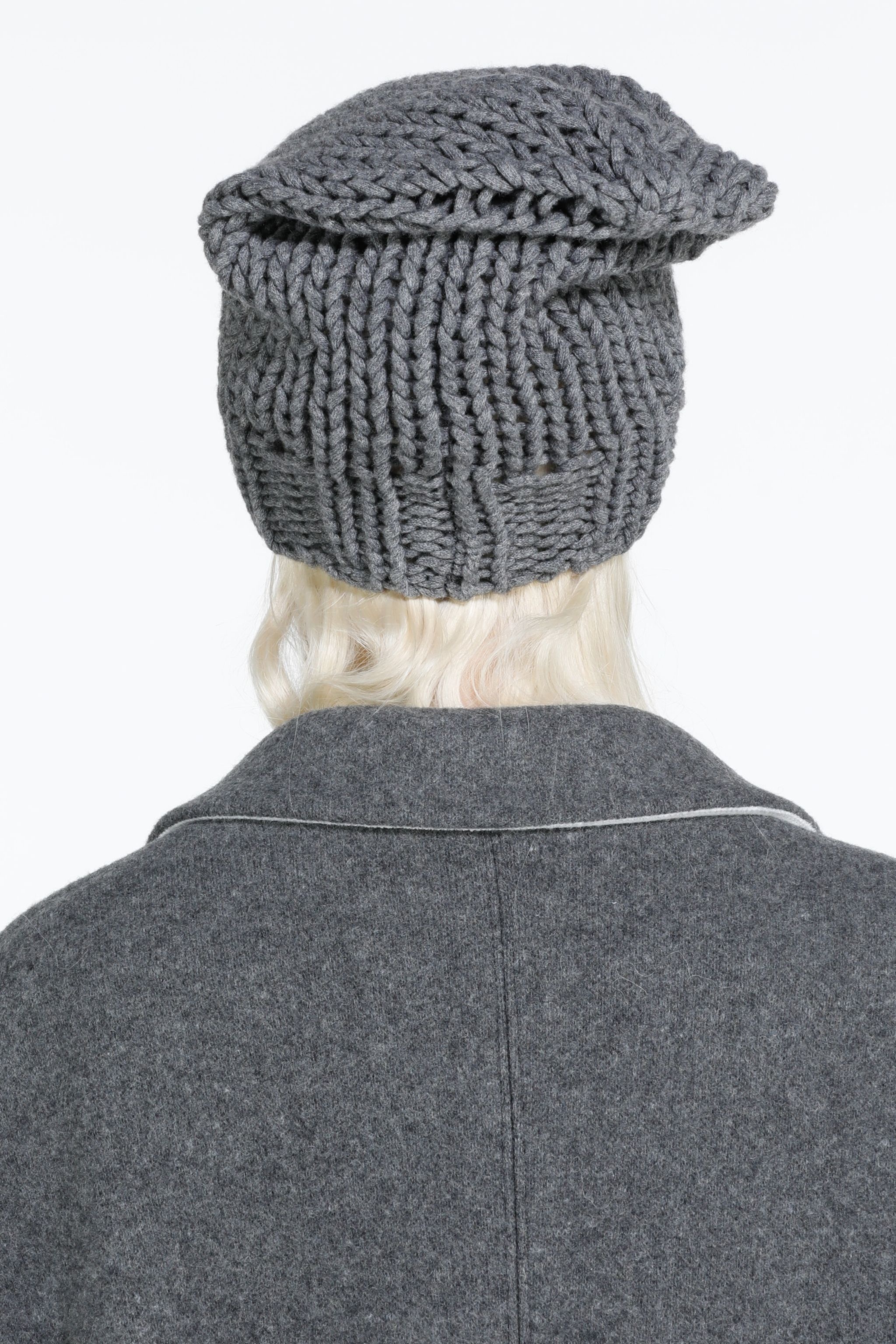 KNITTED BEANIE - 3