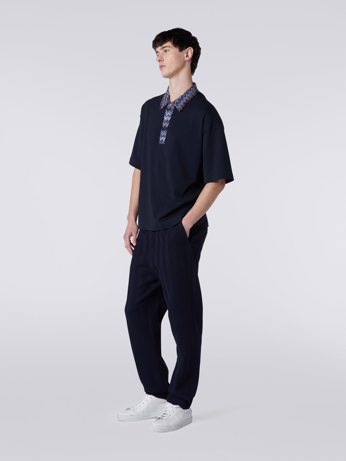 Short-sleeved cotton jersey polo shirt with zigzag inserts - 3