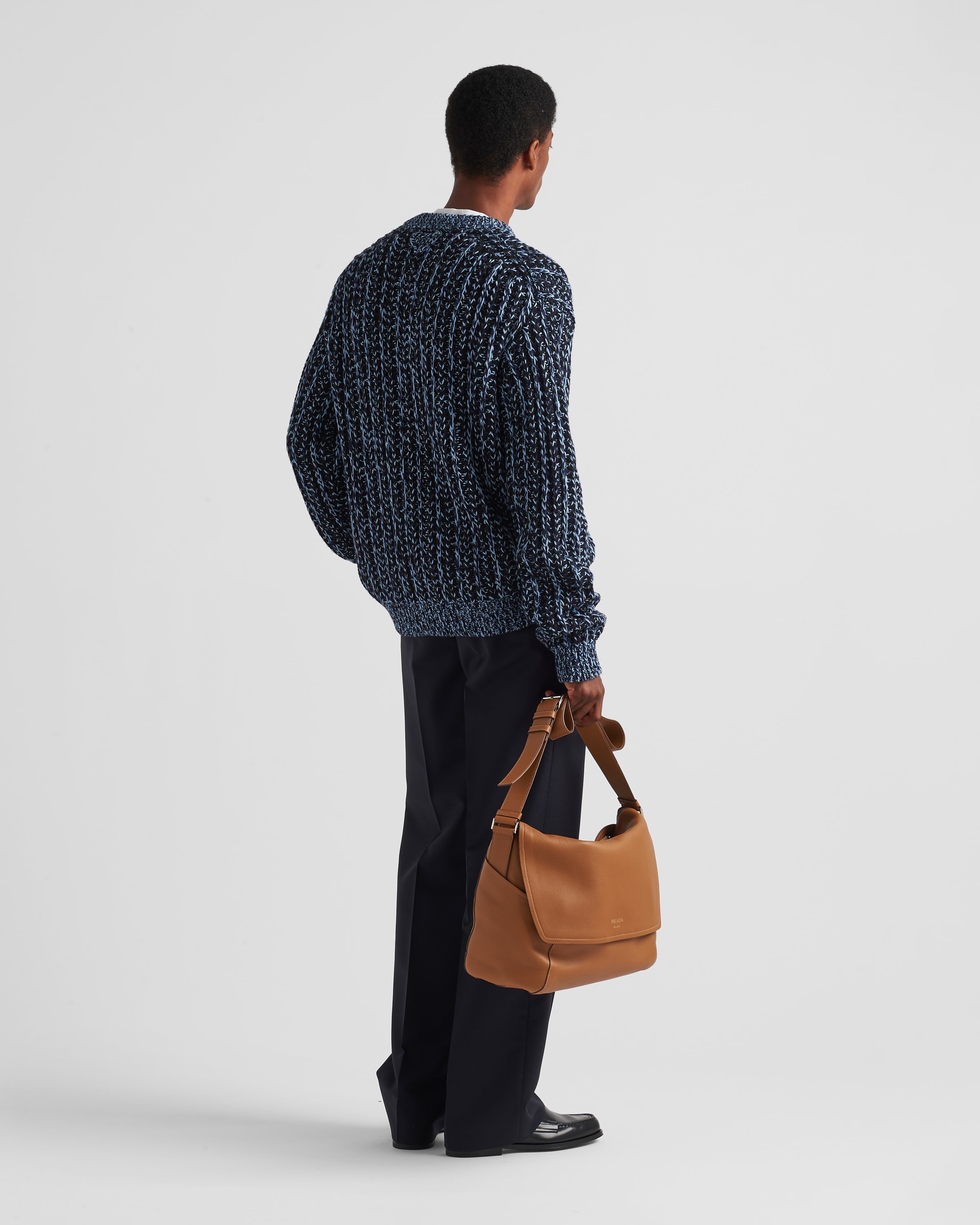 Wool and cashmere crew-neck sweater - 5