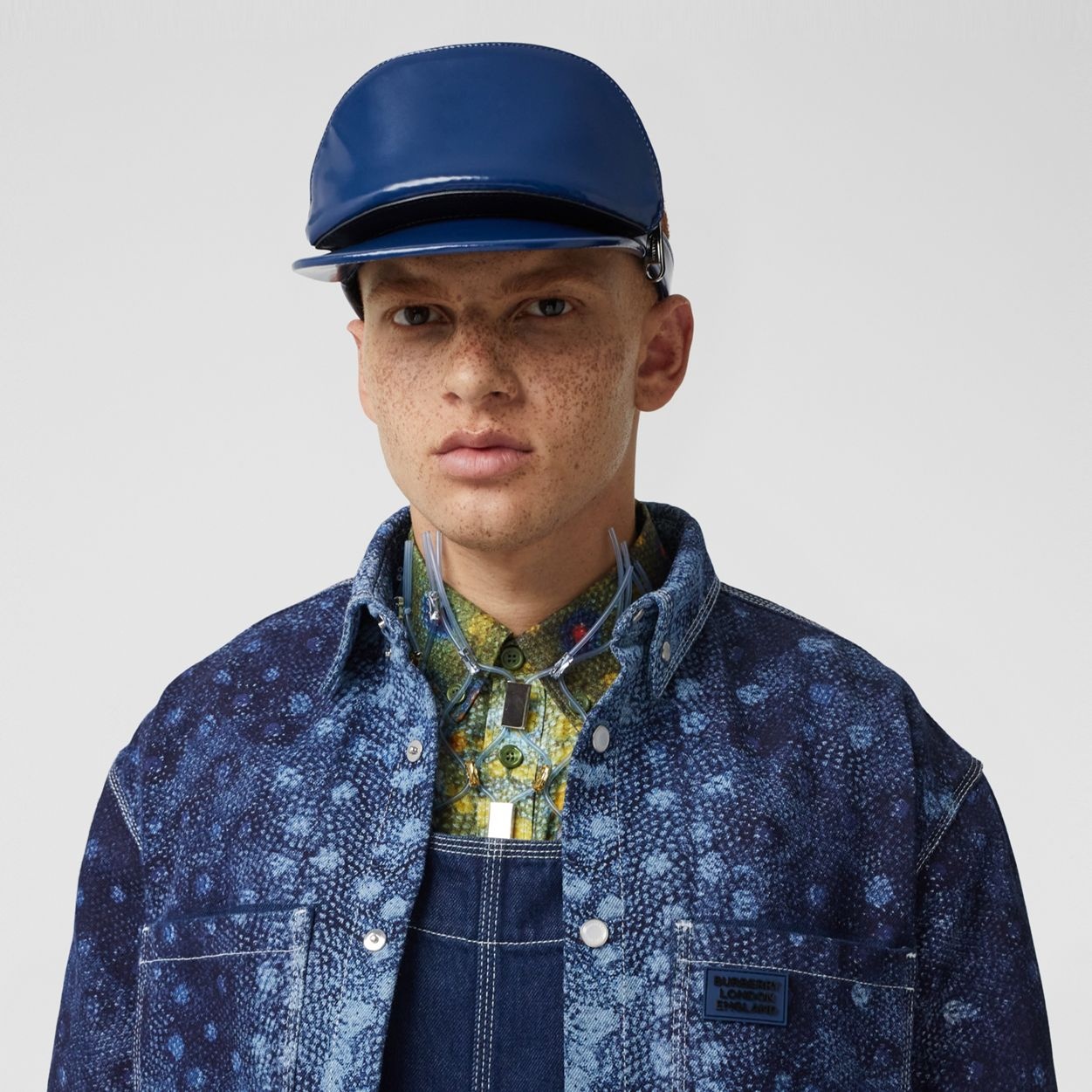 Vinyl Visor with Detachable Zip Pocket - 4
