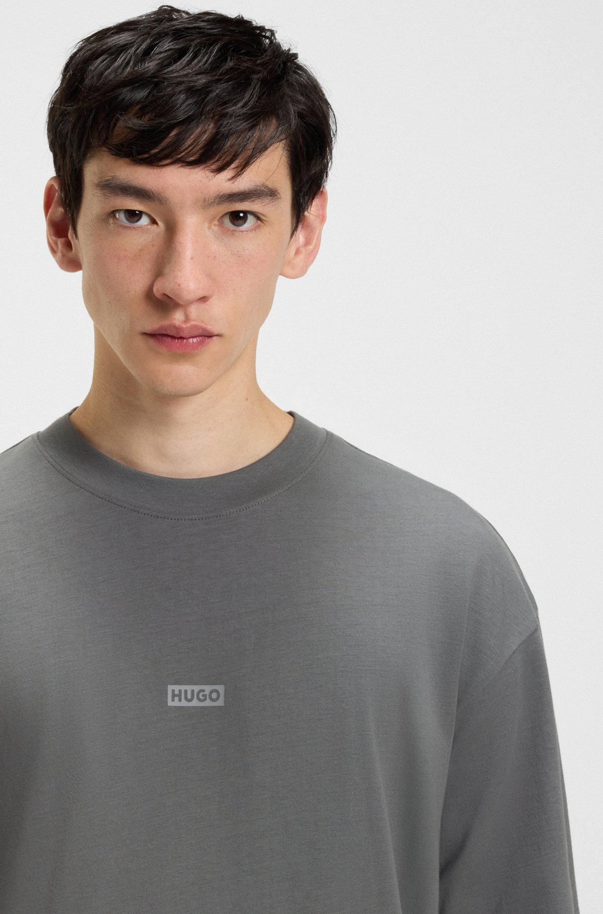 LOOSE-FIT T-SHIRT IN COTTON WITH REAR LOGO ARTWORK - 3