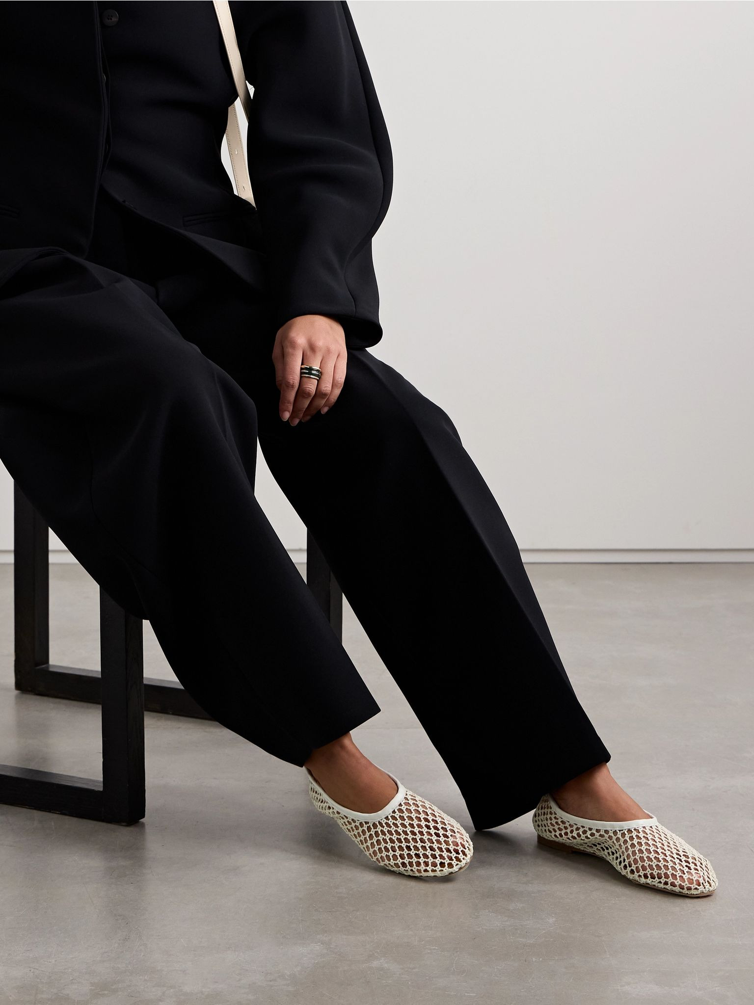 Alba leather-trimmed crocheted ballet flats Off-white - 2