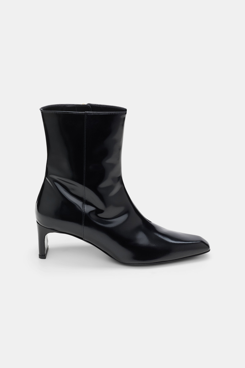 SUBTLE SHINE Ankle Boot 1