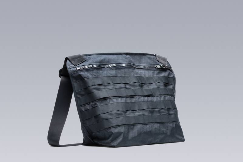 ACRONYM 3A-3TS Tec Sys Interops Einsatztasche Black outlook