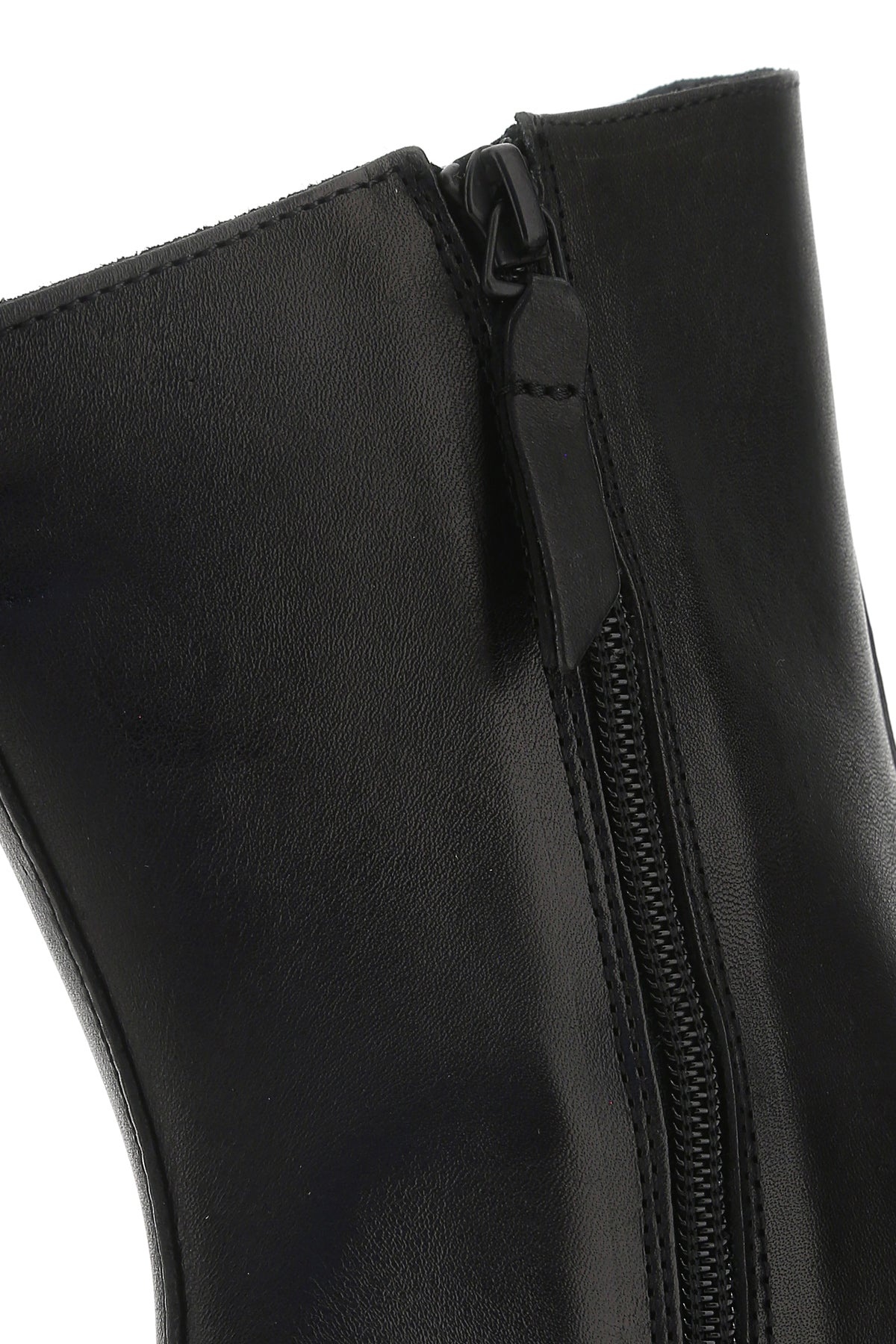 Black leather Camion ankle boots - 4