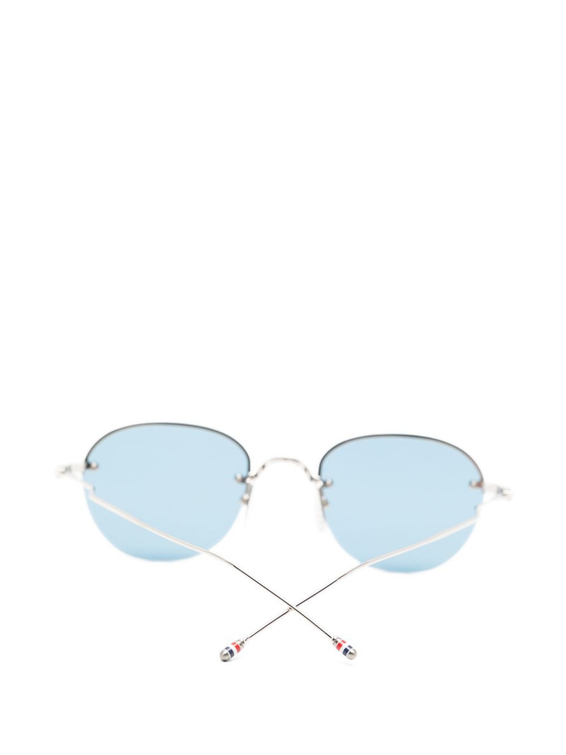 oval-frame sunglasses 3